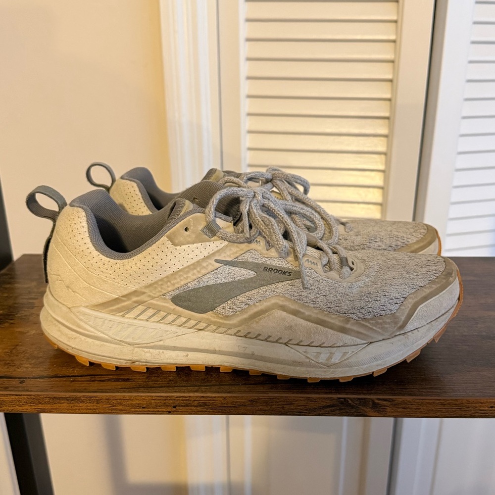 Brooks Cascadia Trail Running Shoes
